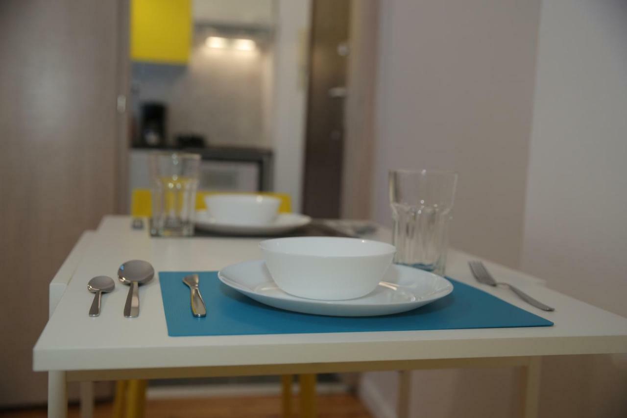 Flat * Salonic